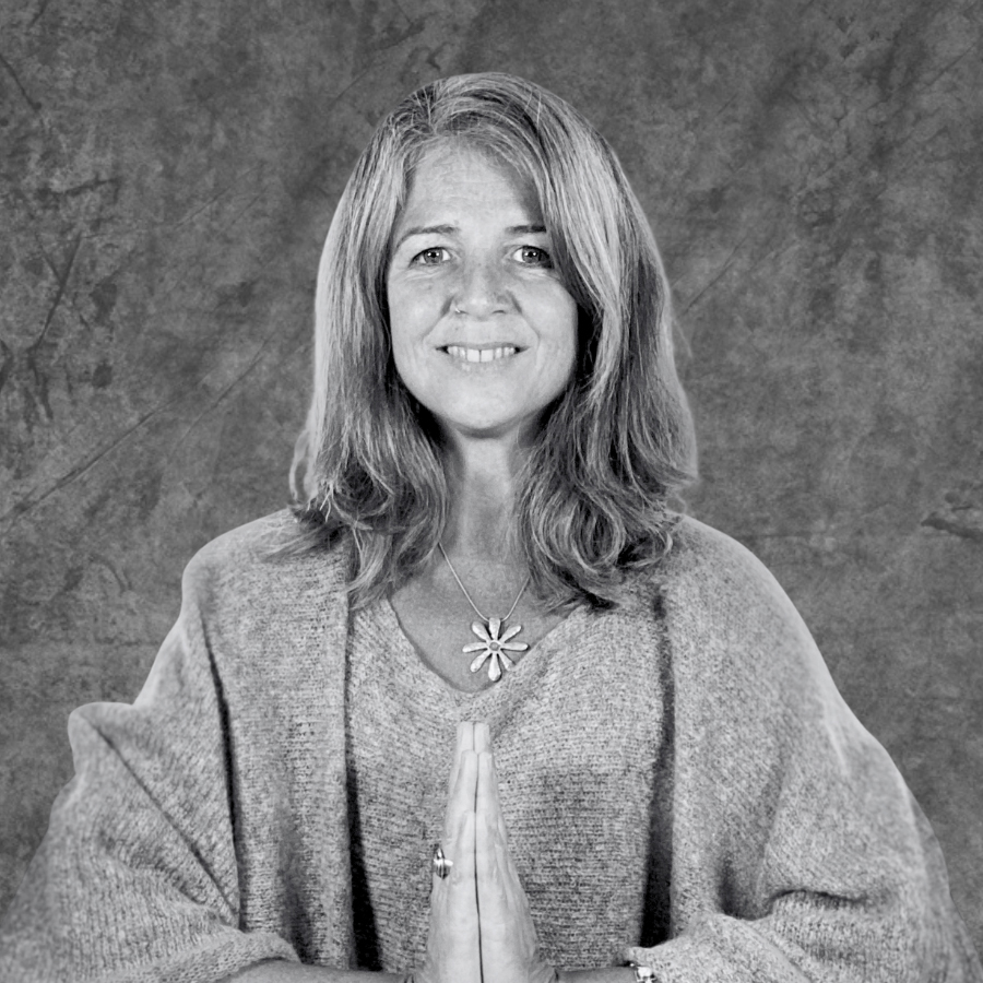 Portrait of Alexa Dean, lead teacher for Pregnancy Yoga and Post Natal Teacher