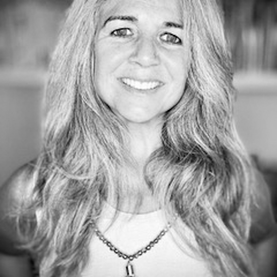 Photo of Alexa Dean of the Pregnancy Yoga Course