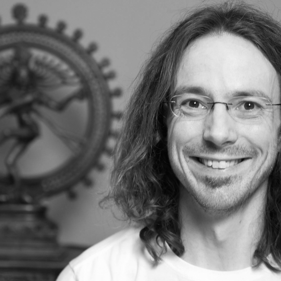 photo of Daniel Simpson Yoga philosophy teacher
