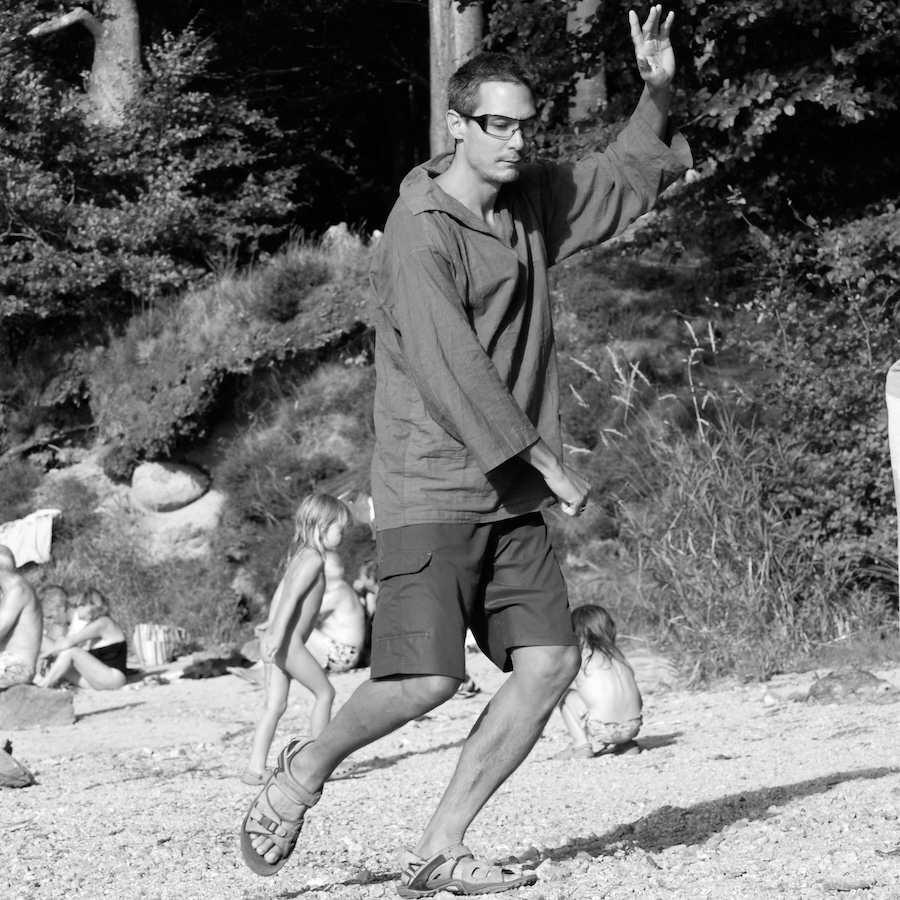 Gingi Lee outdoor Yoga teaching